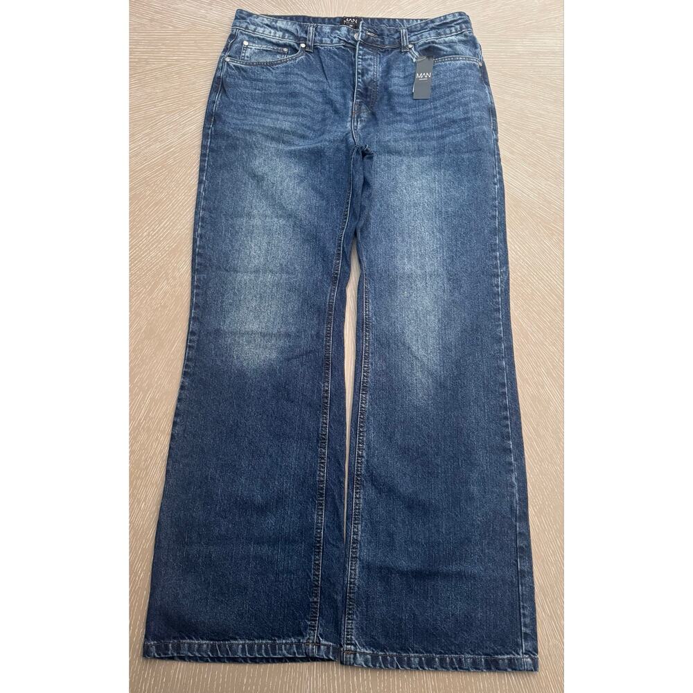 BoohooMAN Relaxed Rigid Flare Jeans in Mid Blue - Size 36R